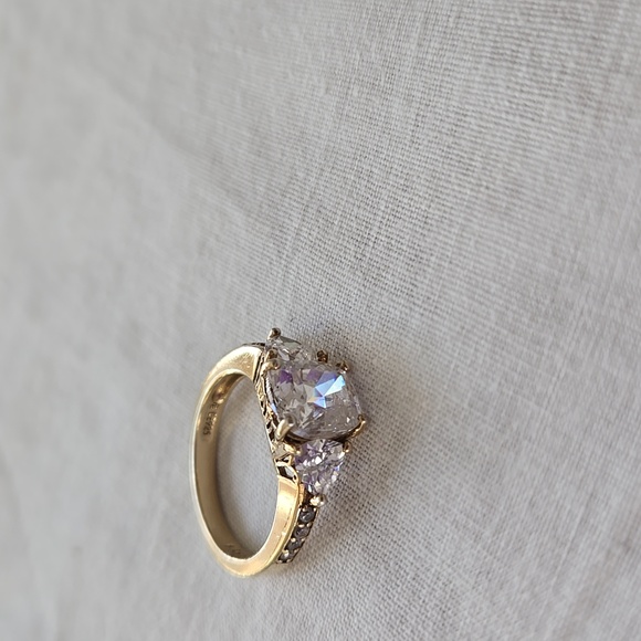 Cushion, Trillion & Round Cut Brilliant CZ 14k Yellow Gold Plated Ring Set SZ 7 - Picture 4 of 11